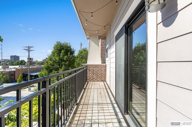 815 S 31st Street, Omaha, NE 68105