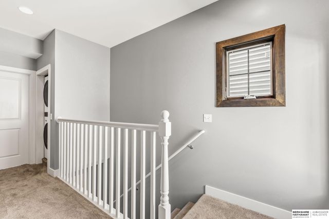 815 S 31st Street, Omaha, NE 68105