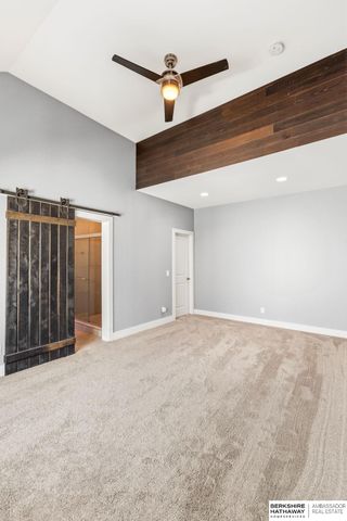 815 S 31st Street, Omaha, NE 68105