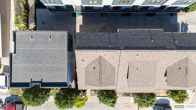 815 S 31st Street, Omaha, NE 68105