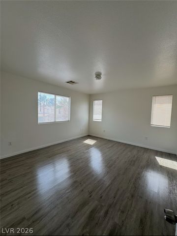 6320 Blue Twilight Court, Las Vegas, NV 89108