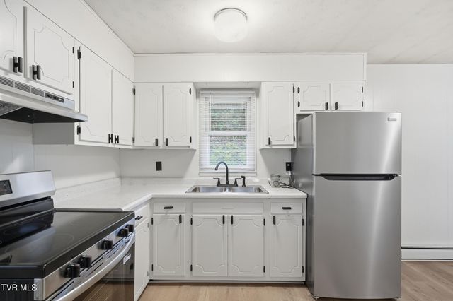 2222 East 3rd Avenue, Big Stone Gap, VA 24219