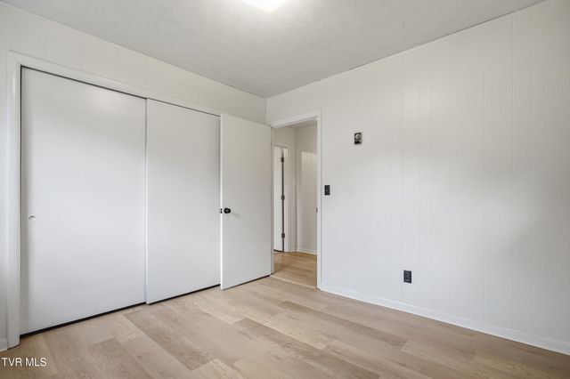 2222 East 3rd Avenue, Big Stone Gap, VA 24219