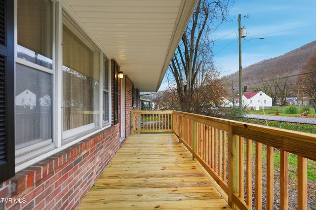2222 East 3rd Avenue, Big Stone Gap, VA 24219
