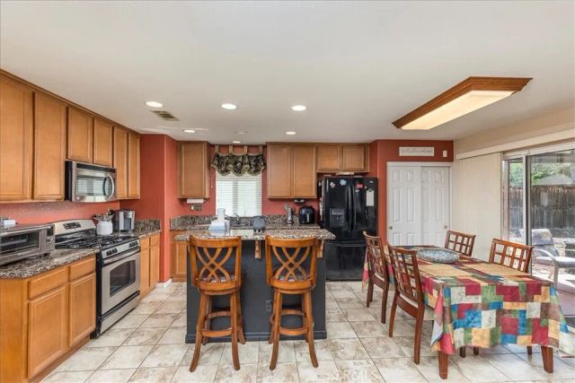 28984 Escalante Road, Menifee, CA 92587