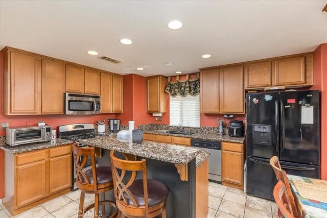 28984 Escalante Road, Menifee, CA 92587