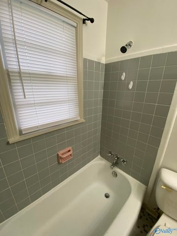 1512 Oakwood Avenue 3, Huntsville, AL 35811