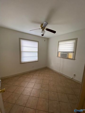 1512 Oakwood Avenue 3, Huntsville, AL 35811