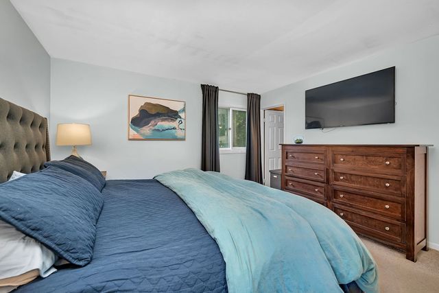 5 Assembly Court, Bolingbrook, IL 60440