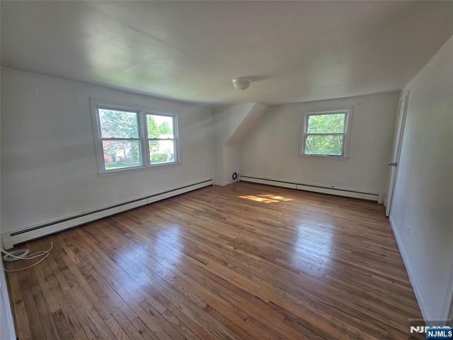 55 Midland Avenue 2, Midland Park, NJ 07432