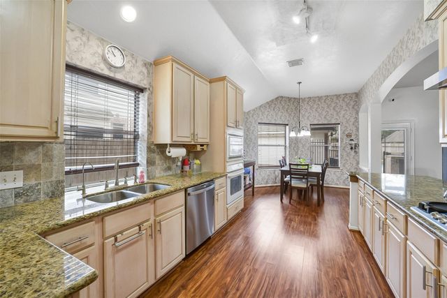 22015 Skyridge Lane, Richmond, TX 77469