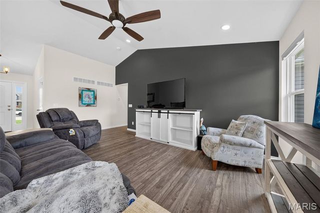 412 Abilene Court, Moscow Mills, MO 63362