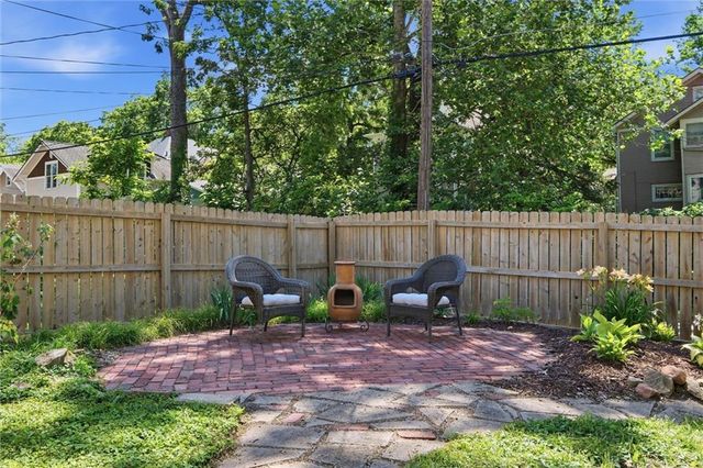 817 Maine Street, Lawrence, KS 66044