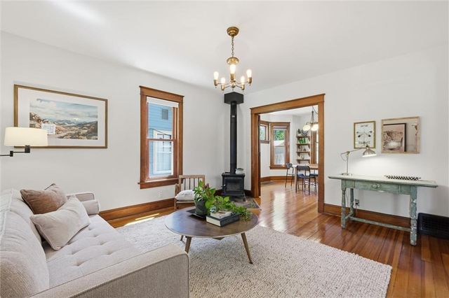 817 Maine Street, Lawrence, KS 66044