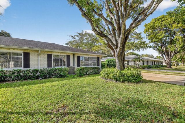 10137 S 42nd Avenue S, Boynton Beach, FL 33436