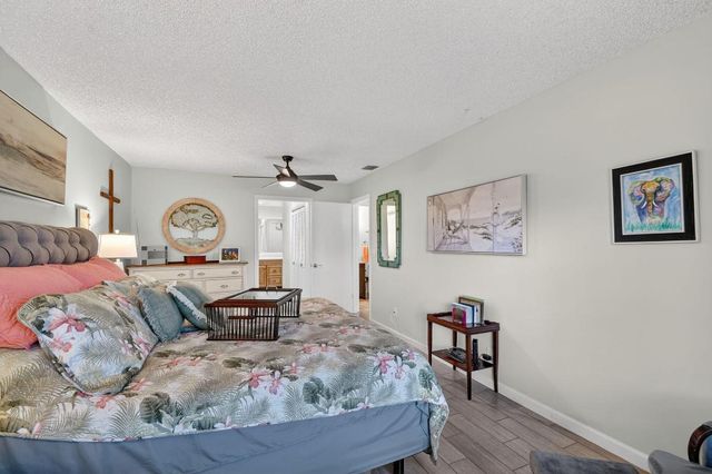 10137 S 42nd Avenue S, Boynton Beach, FL 33436