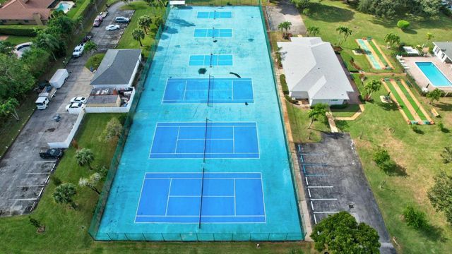 10137 S 42nd Avenue S, Boynton Beach, FL 33436