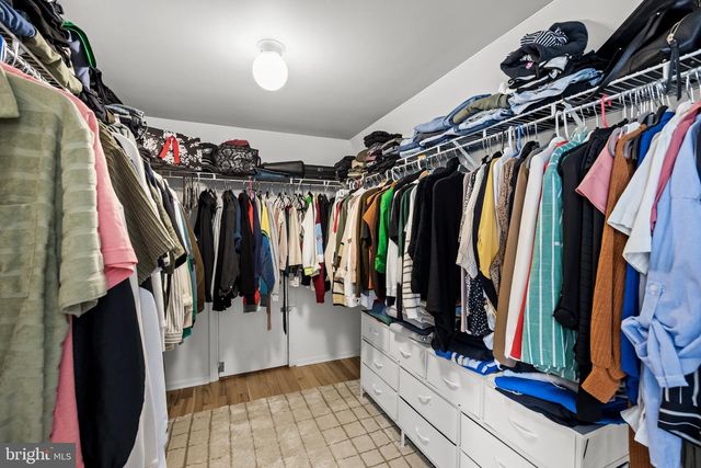 35 PARRY DR, Hainesport, NJ 08036
