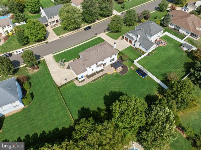 35 PARRY DR, Hainesport, NJ 08036