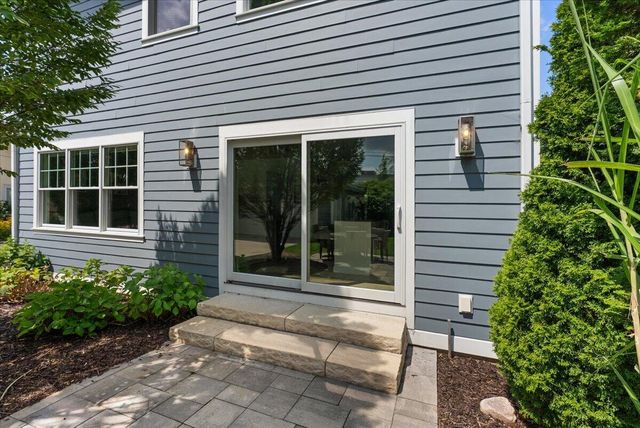 548 Lovett Avenue Se, East Grand Rapids, MI 49506
