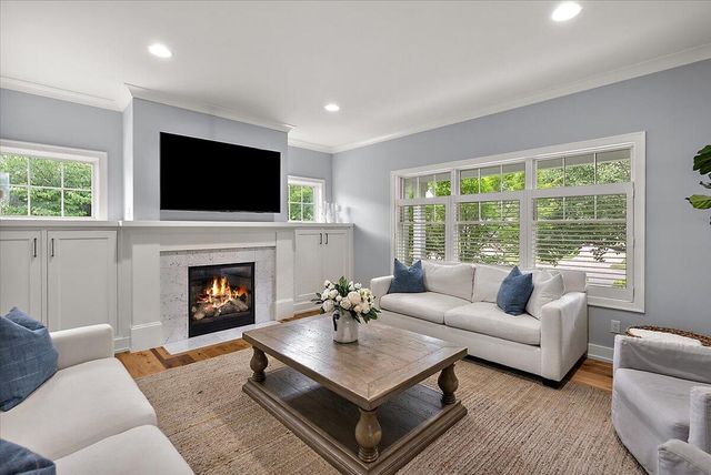 548 Lovett Avenue Se, East Grand Rapids, MI 49506