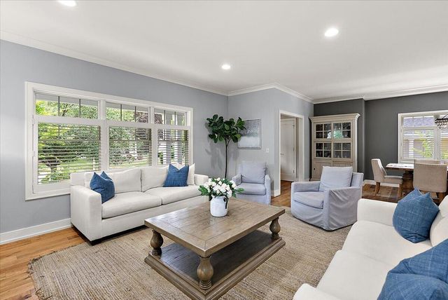 548 Lovett Avenue Se, East Grand Rapids, MI 49506