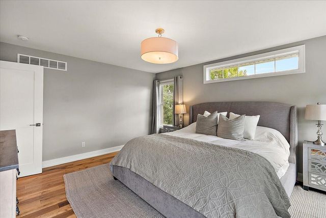 548 Lovett Avenue Se, East Grand Rapids, MI 49506
