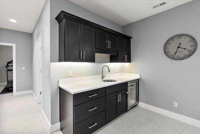 548 Lovett Avenue Se, East Grand Rapids, MI 49506