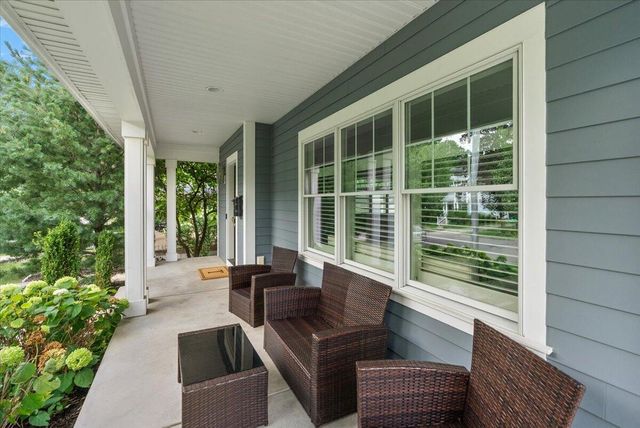 548 Lovett Avenue Se, East Grand Rapids, MI 49506