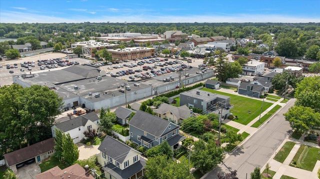 548 Lovett Avenue Se, East Grand Rapids, MI 49506