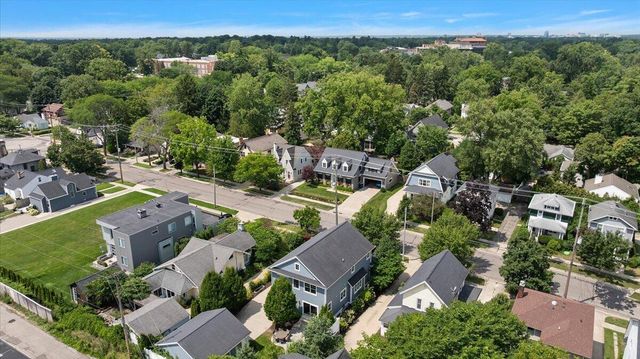 548 Lovett Avenue Se, East Grand Rapids, MI 49506