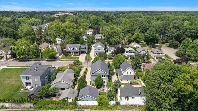 548 Lovett Avenue Se, East Grand Rapids, MI 49506