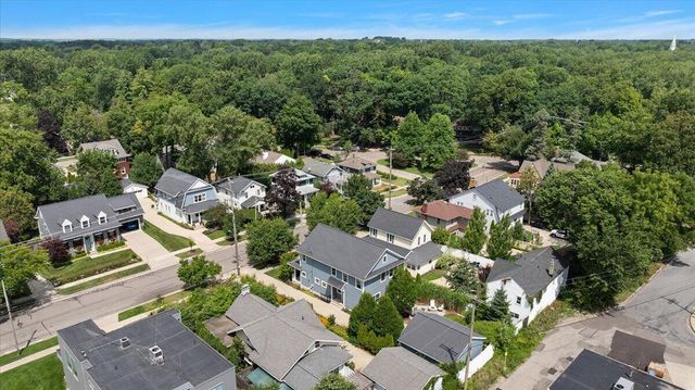 548 Lovett Avenue Se, East Grand Rapids, MI 49506