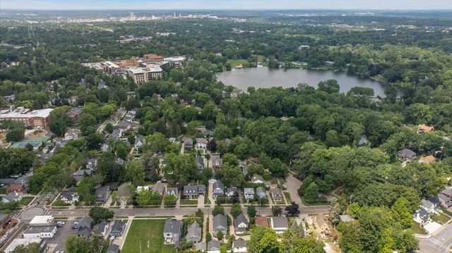 548 Lovett Avenue Se, East Grand Rapids, MI 49506