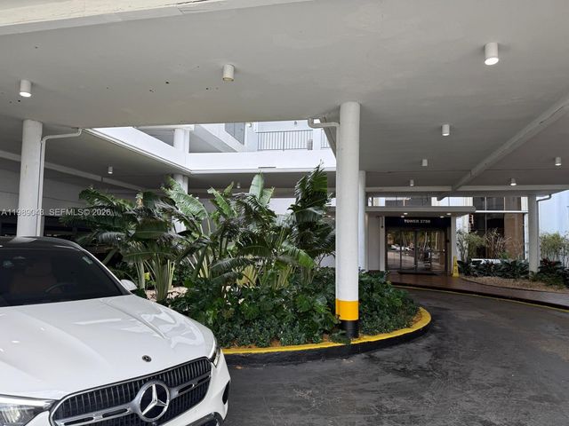 2750 NE 183rd St 1201, Aventura, FL 33160