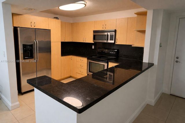 2750 NE 183rd St 1201, Aventura, FL 33160