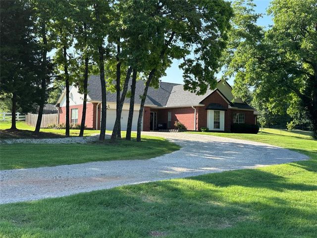 12 Northwood Drive, Shawnee, OK 74804