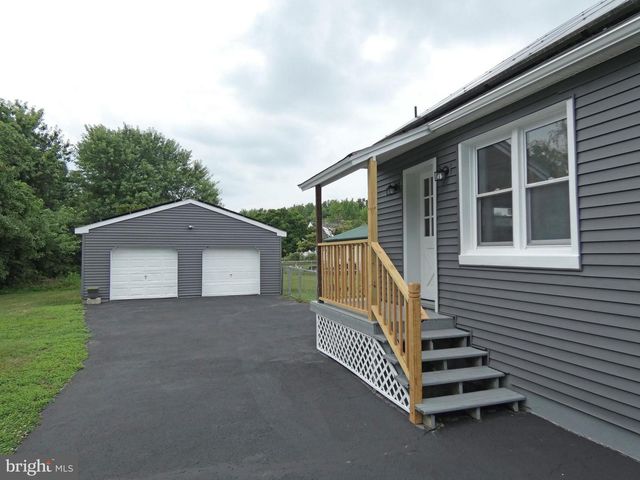 148 N DOLBOW AVE, Penns Grove, NJ 08069