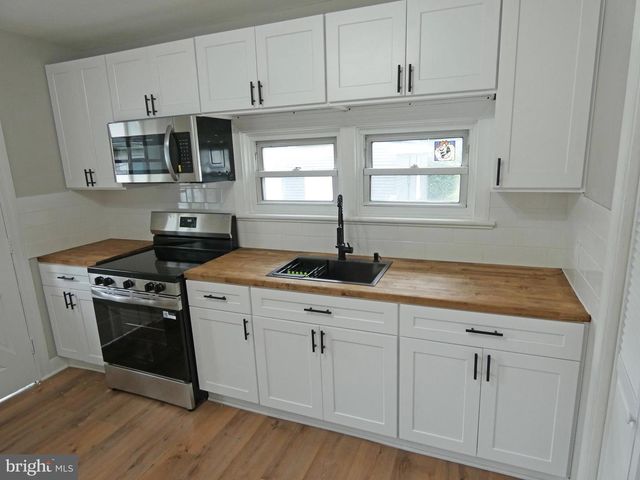 148 N DOLBOW AVE, Penns Grove, NJ 08069