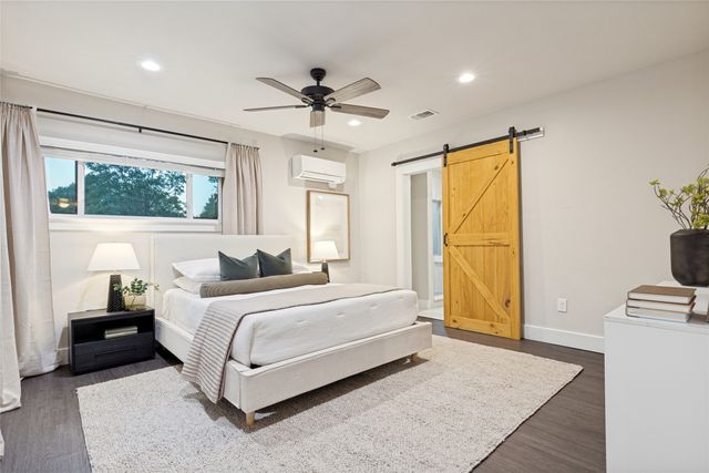 619 N Oak Cliff Boulevard, Dallas, TX 75208