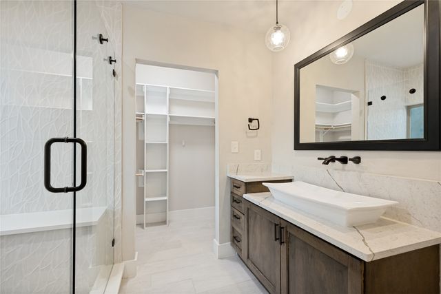 619 N Oak Cliff Boulevard, Dallas, TX 75208