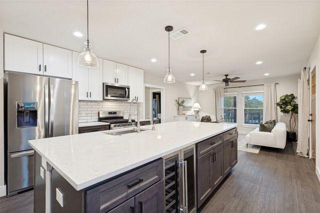 619 N Oak Cliff Boulevard, Dallas, TX 75208