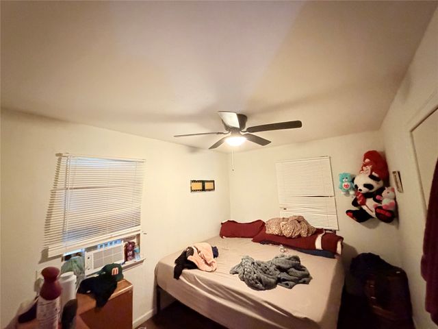 2435 E Pentagon Parkway, Dallas, TX 75241