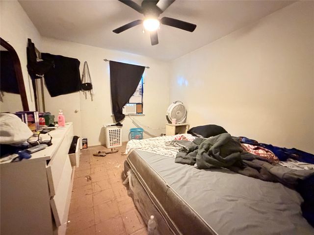 2435 E Pentagon Parkway, Dallas, TX 75241