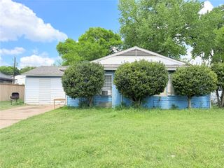 2435 E Pentagon Parkway, Dallas, TX 75241