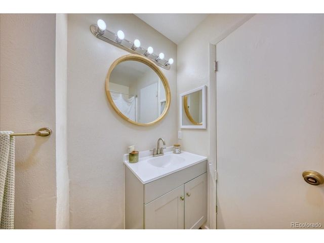 4701 Indiana St, Golden, CO 80403