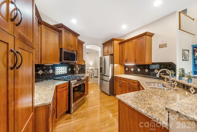 151 Hillside Drive, Swannanoa, NC 28778