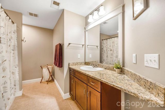 151 Hillside Drive, Swannanoa, NC 28778