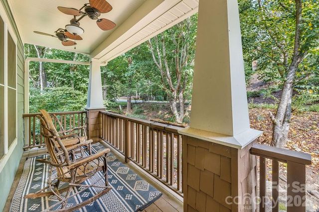 151 Hillside Drive, Swannanoa, NC 28778