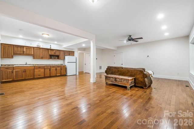 151 Hillside Drive, Swannanoa, NC 28778